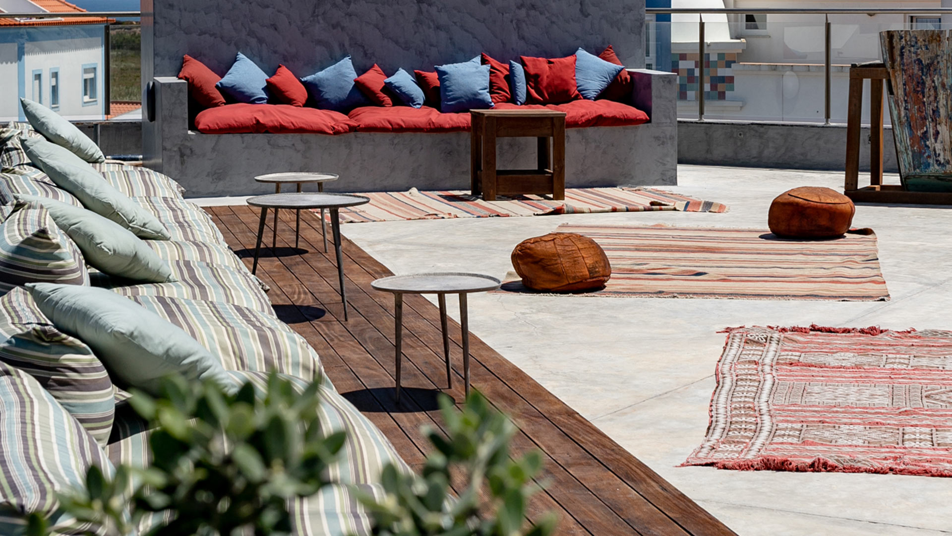 surfers-lodge-terrace